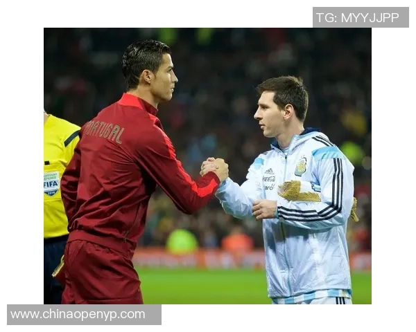 小书球星卡足球传奇对决:C罗梅西谁是最强球王之争 小书球星卡足球传奇对决:C罗梅西谁是最强球王之争